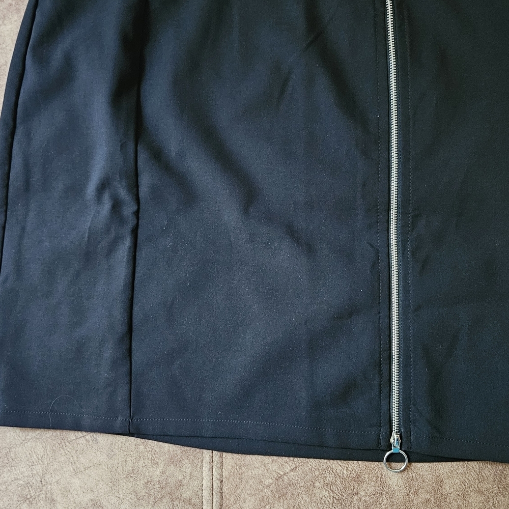 Papaya Black Mini Skirt with Zipper